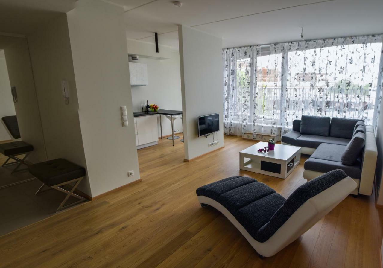 Mardi Downtown Apartment Tallinn Buitenkant foto